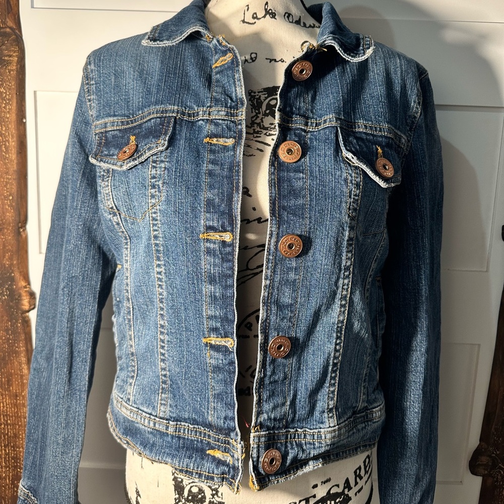 GLO Blue Denim Jean Jacket Large Distressed Cotton Trendy Cropped Style
